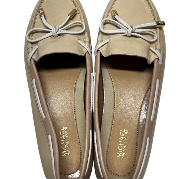 Michael Kors Daisy Moc Slip-On Ecru Loafers Patent Leather Shoes-SZ 6.5 - Picture 3 of 8